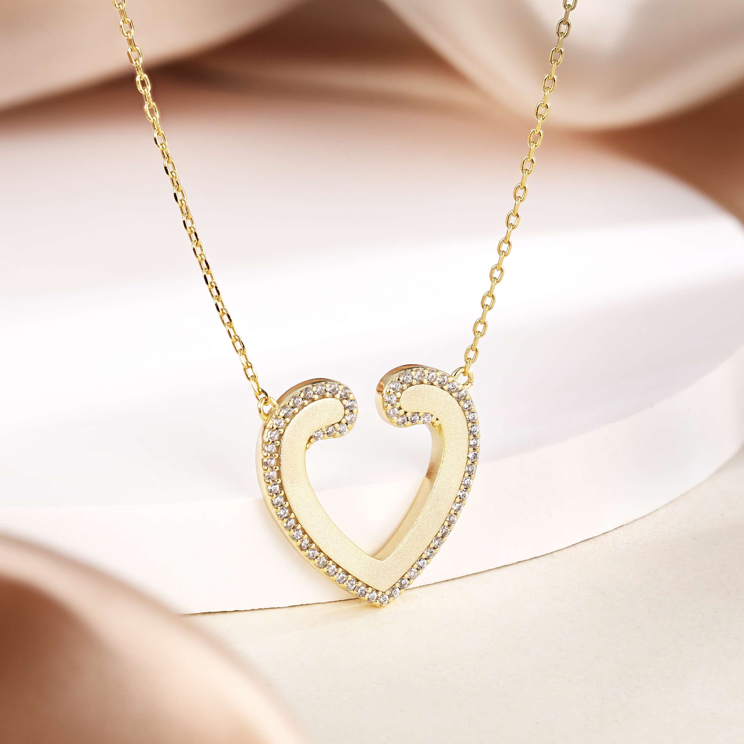 lovelle_necklace_silver_malorna-02